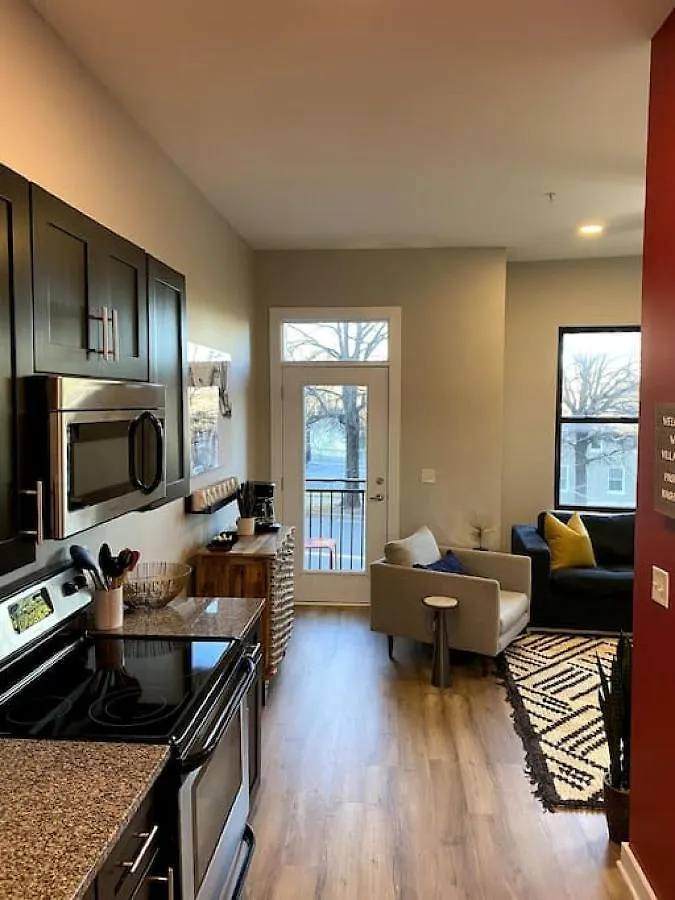 Lovely 2 Bedroom,3 Bed Near Restaurants, Bars, Shopping And Vanderbilt, Belmont Nashville Prázdninový dům