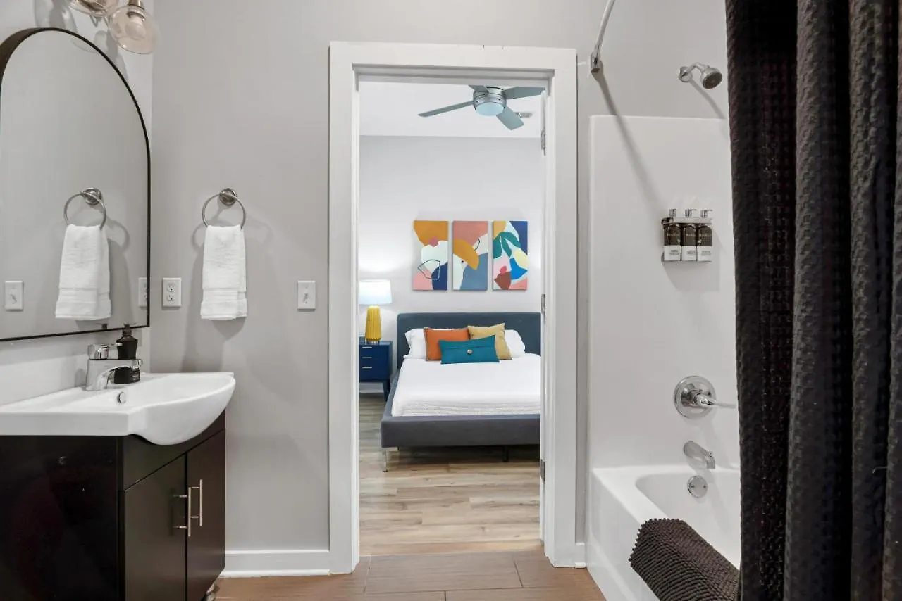 Lovely 2 Bedroom,3 Bed Near Restaurants, Bars, Shopping And Vanderbilt, Belmont Nashville Prázdninový dům